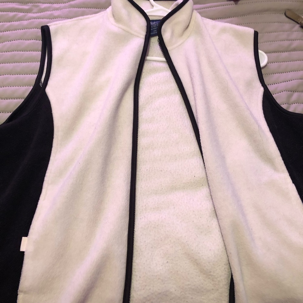 Catalina vest